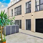 Charme Parisien 6 Personnes, 2 chambres, 19ème
